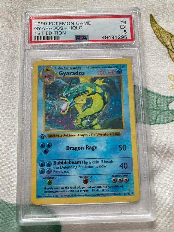 gyaradose holo 1st edition base set pokemon PSA 5 graded  Front 1